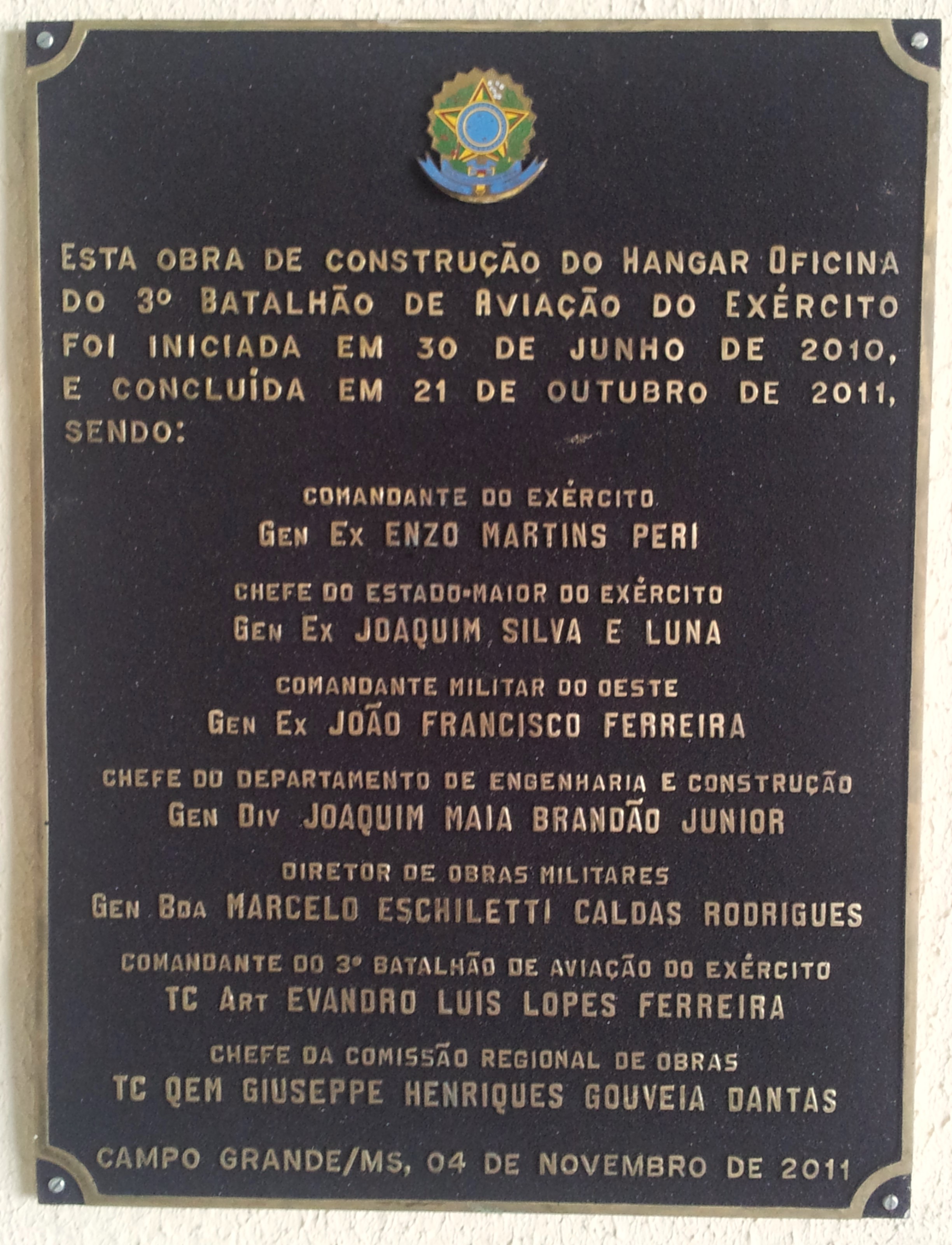 PLACA DE BRONZE FUNDIDO